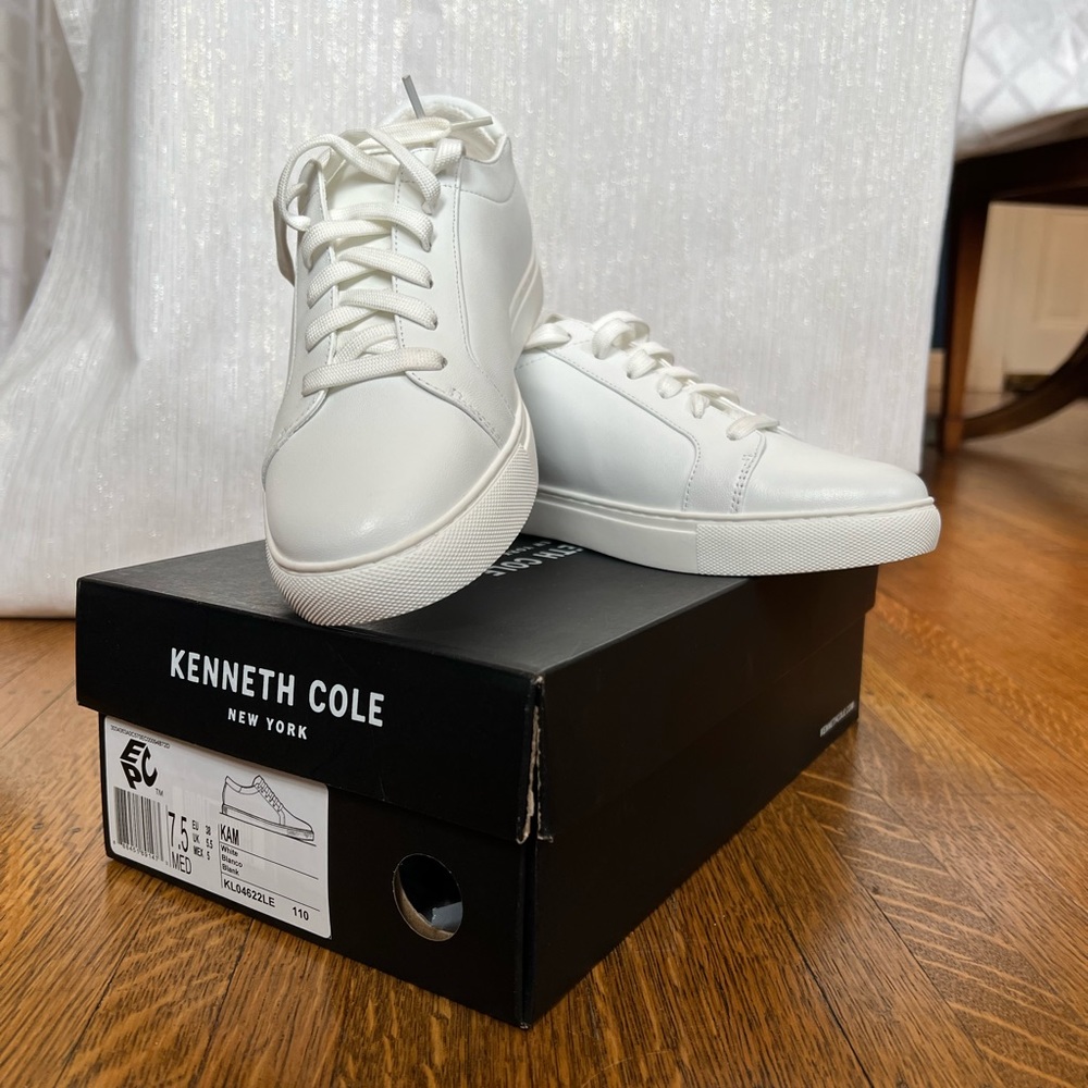 Kenneth Cole women’s Kam sneaker 7.5